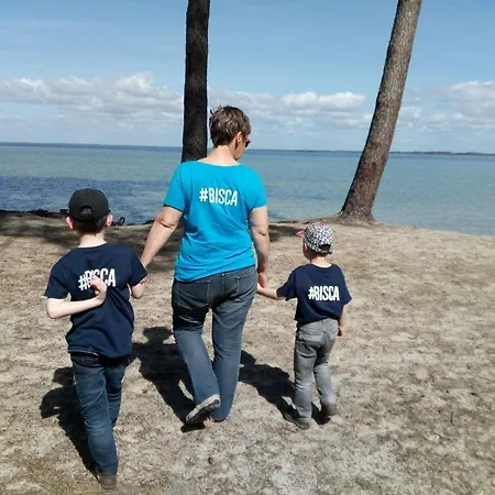 Les Pieds Dans L'eau Salee