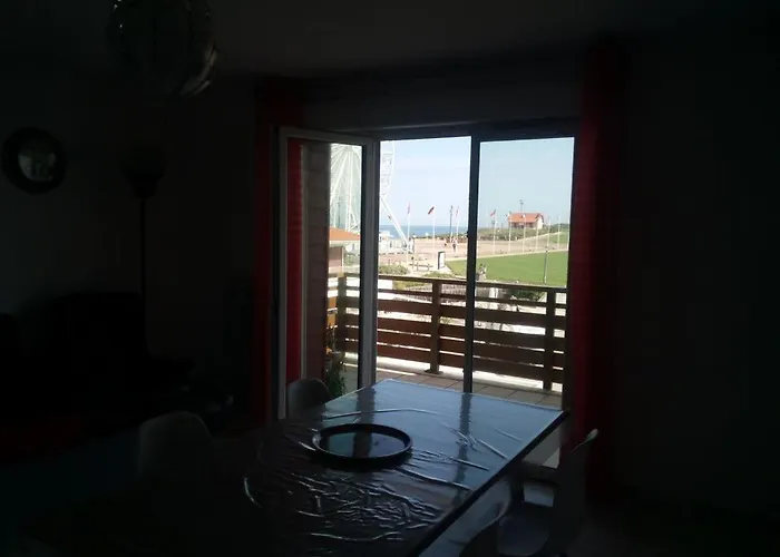 Les Pieds Dans L'eau Salee Lägenhet *